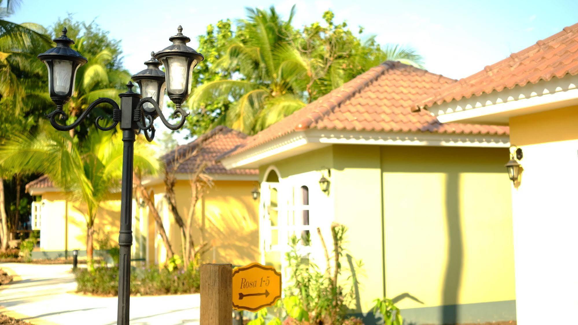Wangpla Villa Resort Nakhon Sawan Esterno foto