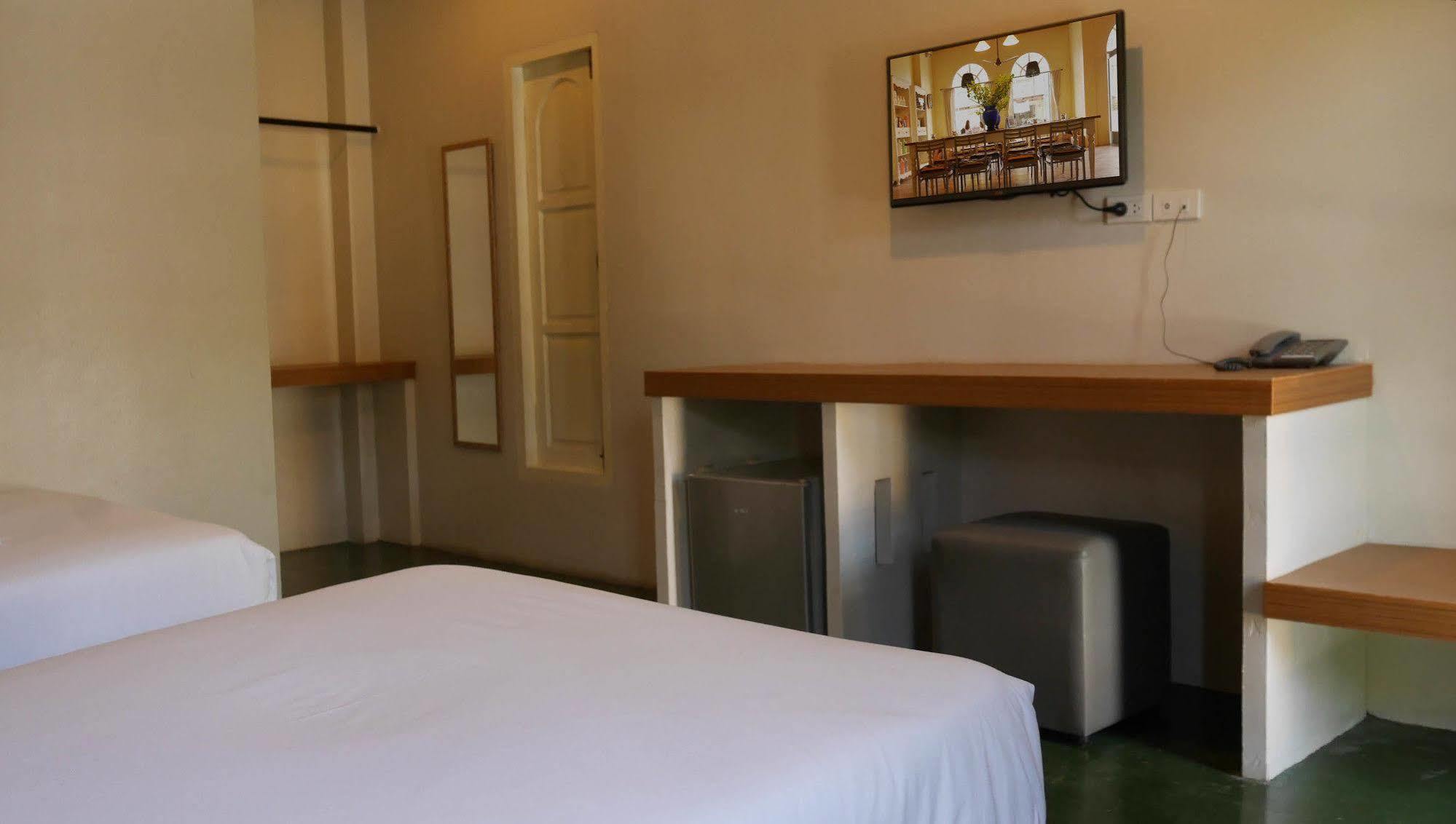 Wangpla Villa Resort Nakhon Sawan Esterno foto