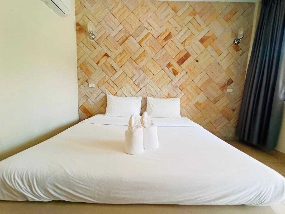 Wangpla Villa Resort Nakhon Sawan Esterno foto