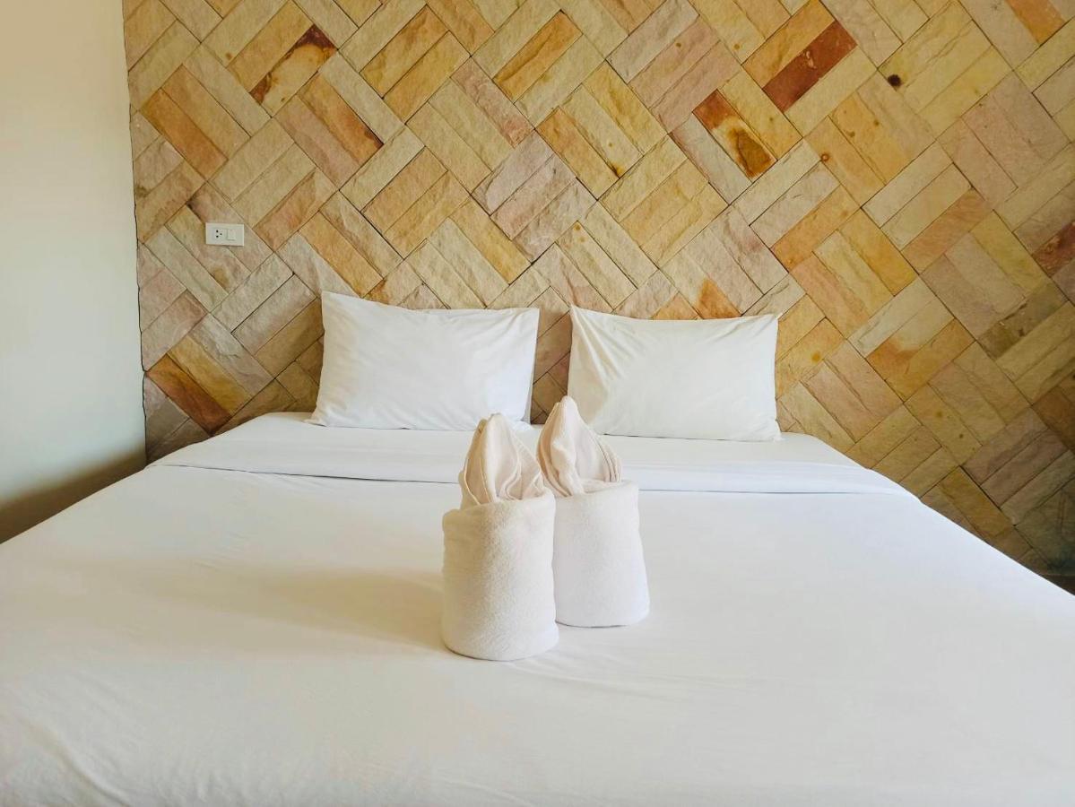 Wangpla Villa Resort Nakhon Sawan Esterno foto